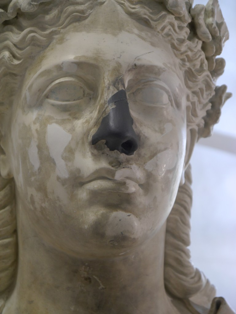 Modelage du futur nez à la plastiline